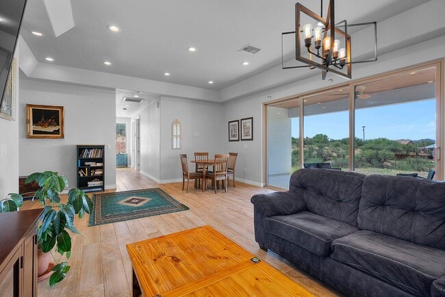 Building Photo - 231 Premio Ct