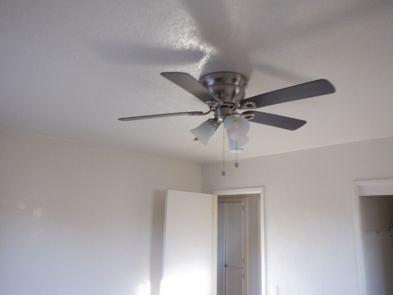 Building Photo - 8853 Stardust Ln