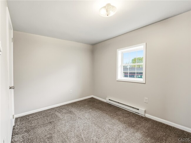 Building Photo - 5466 Willow St