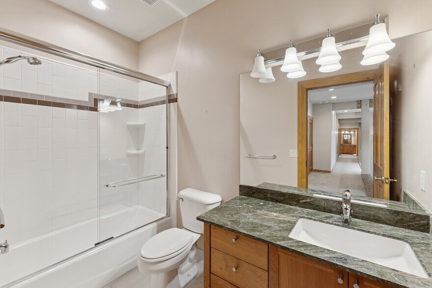 Building Photo - 9246 Par Ct