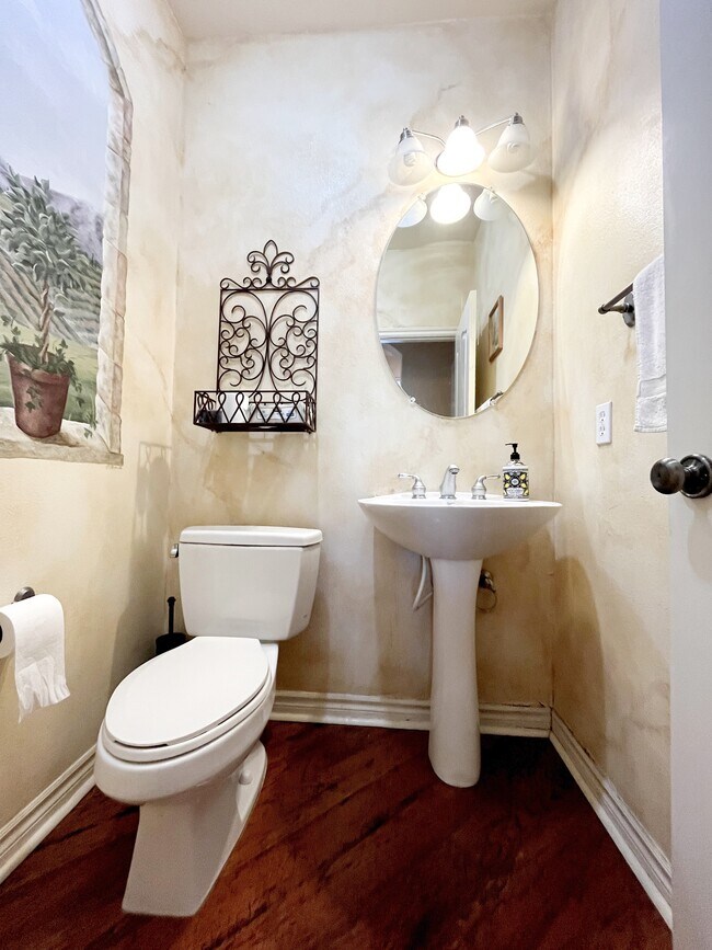 Building Photo - 12470 Sundance Ave