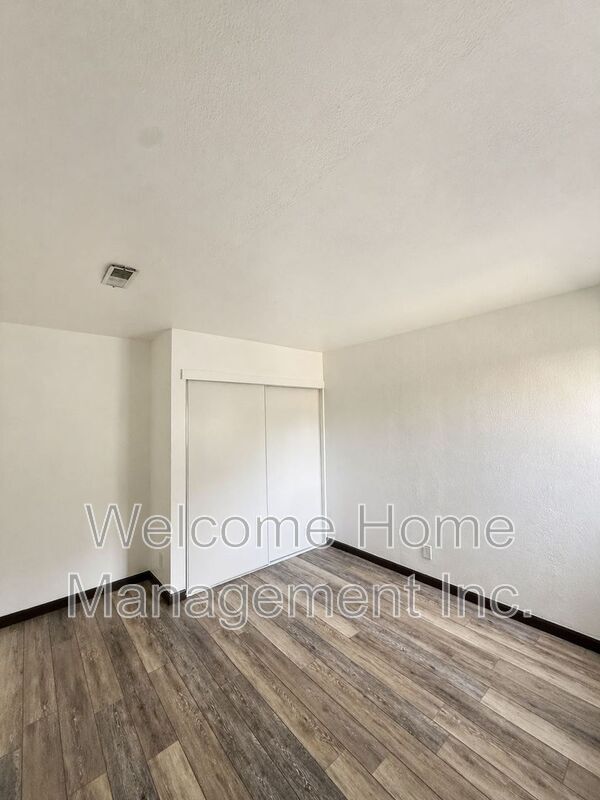 Building Photo - 663 F St