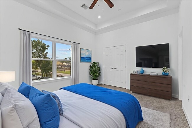 Building Photo - 7805 Farnsworth St