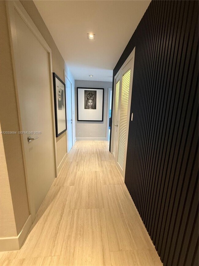 Building Photo - 1451 Brickell Ave