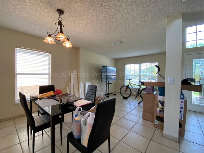 Building Photo - 4417 Waterside Pointe Cir