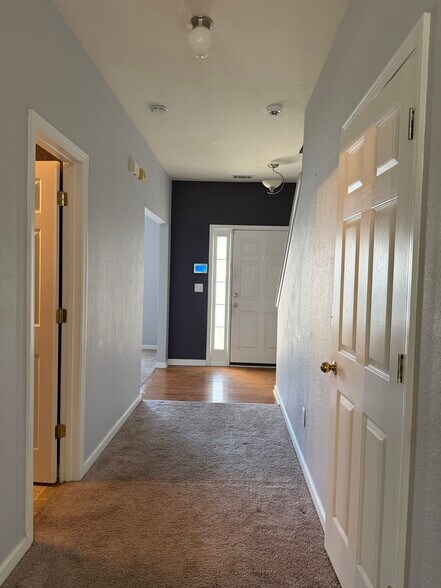 Building Photo - 2807 Snapfinger Mnr