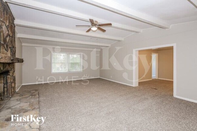 Building Photo - 149 Parker Dr SW
