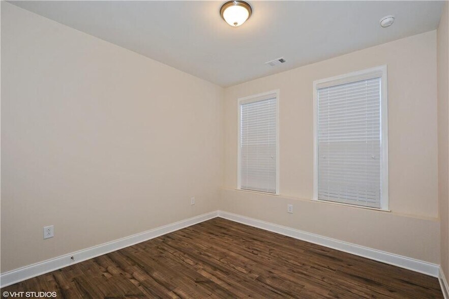 Building Photo - 200 Braeden Wy