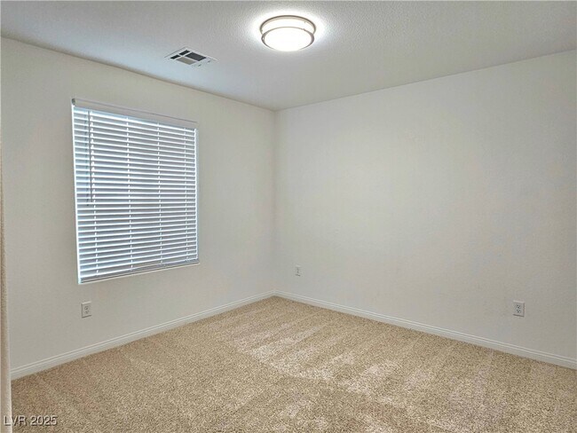 Building Photo - 6551 Dove Pt Pl