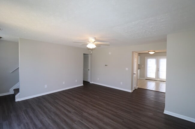 Building Photo - 625 Miles Rd