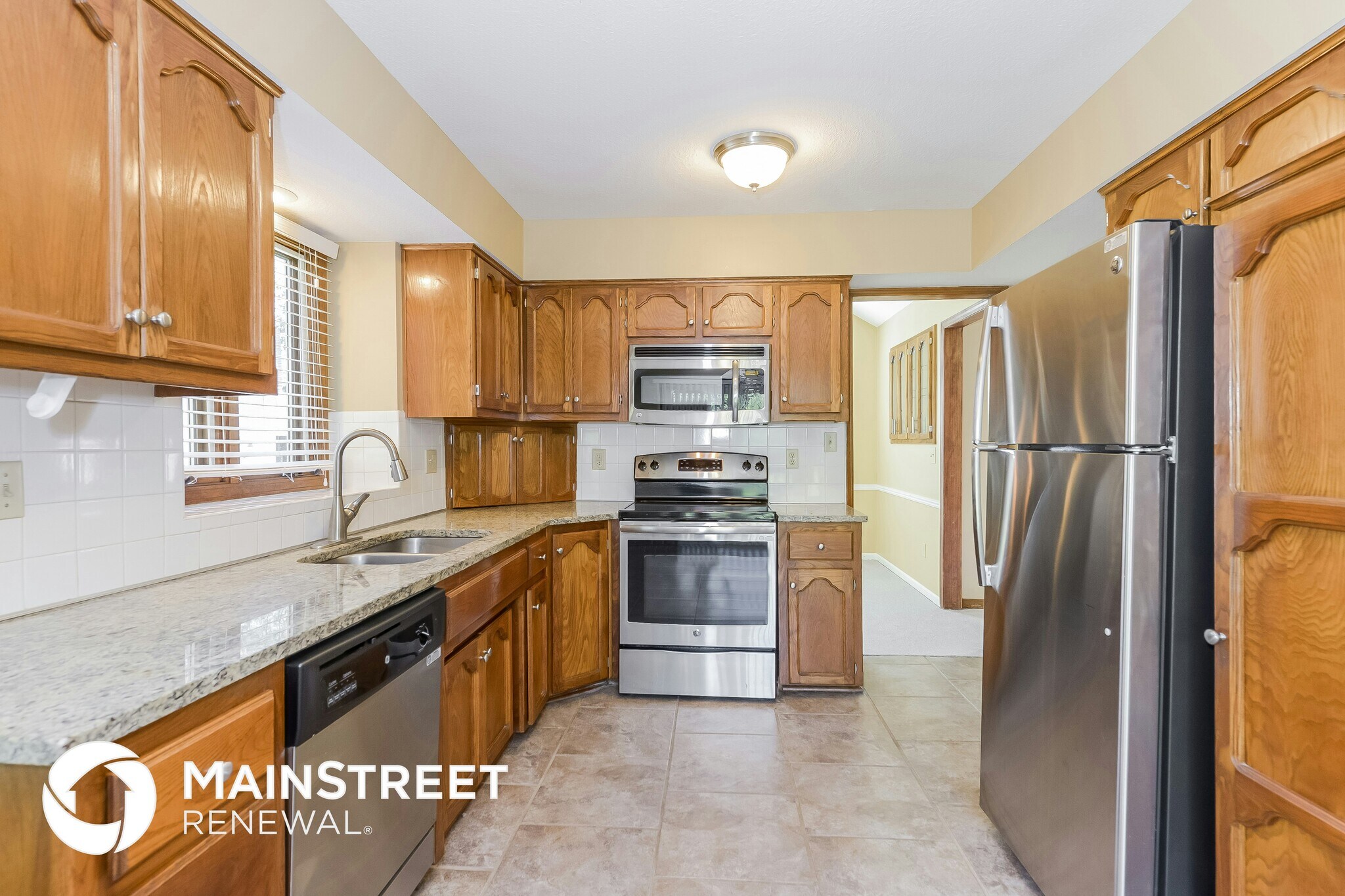Building Photo - 4050 SW La Harve Dr