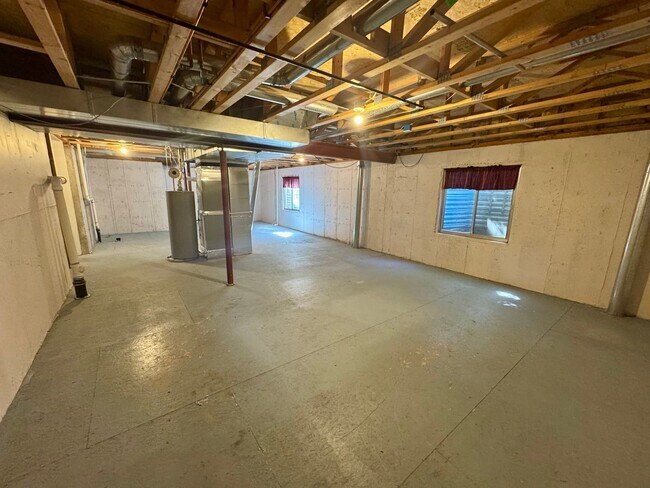 Building Photo - 4 Bed / 4 Bath Dream Home in the Hills at ...