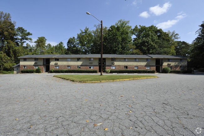 Building Photo - Bloom at Marietta