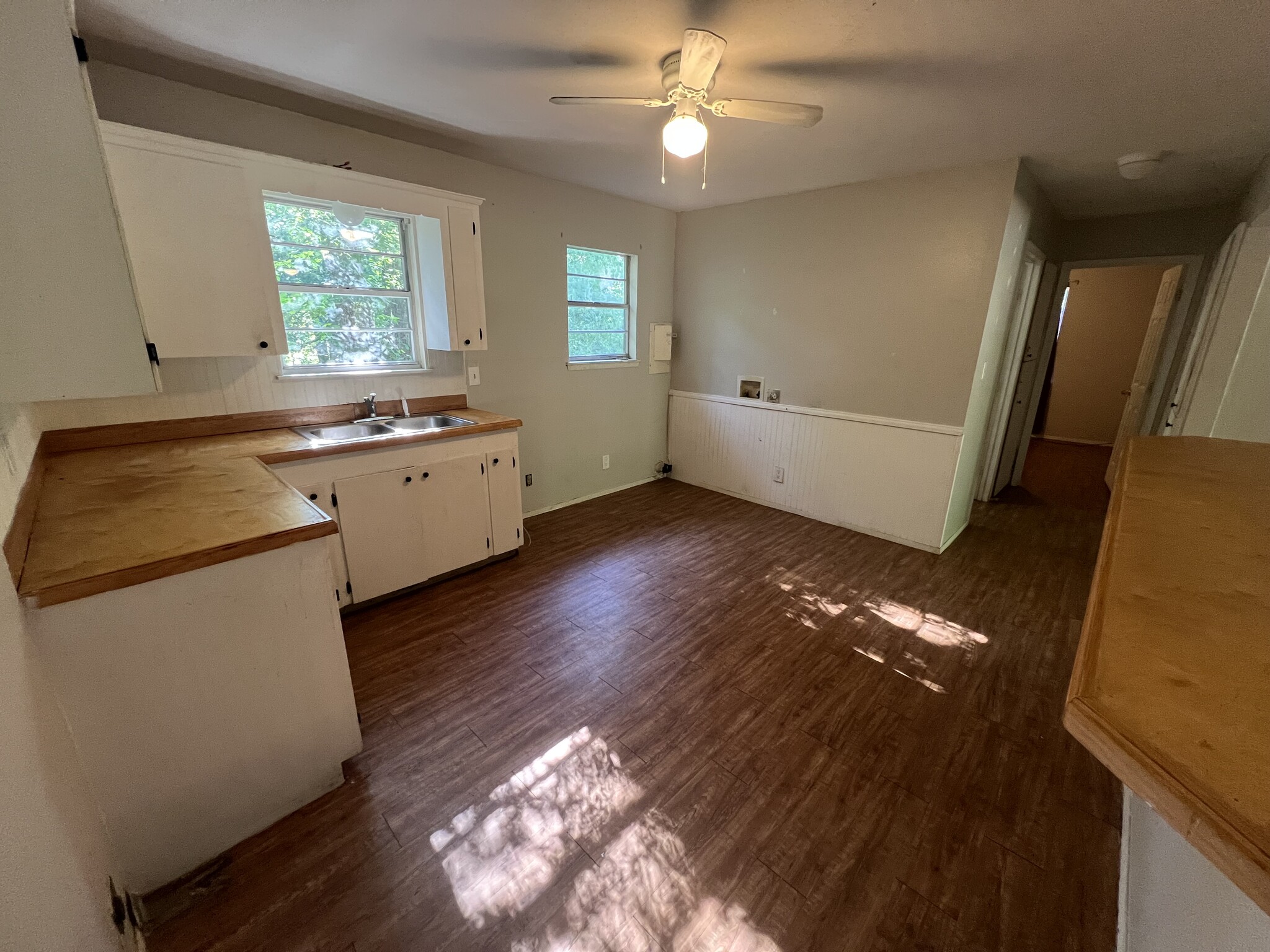 Kitchen - 420 RS County Rd 3333