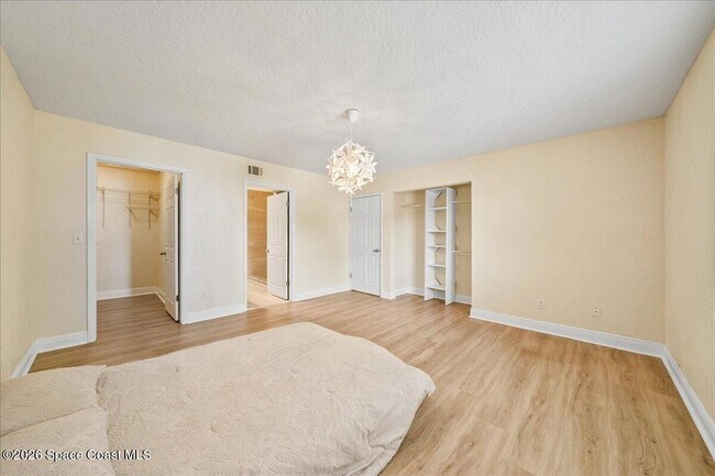 Building Photo - 2190 Forest Knoll Dr NE