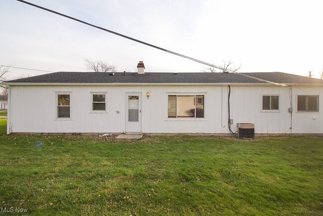 Building Photo - 5497 Bartlett Rd