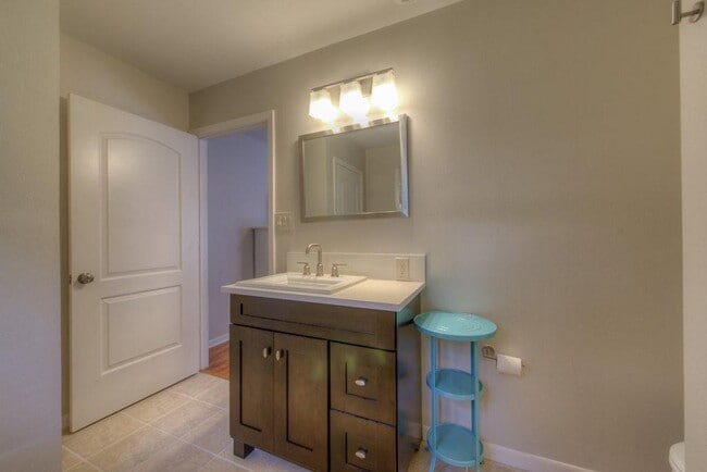 Building Photo - 7608 Delafield Ln