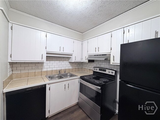 Building Photo - 177 Firewood St