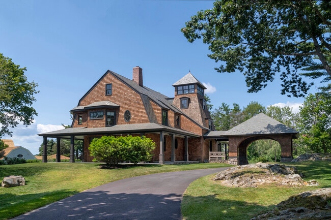 Building Photo - 9 Arlington Ave