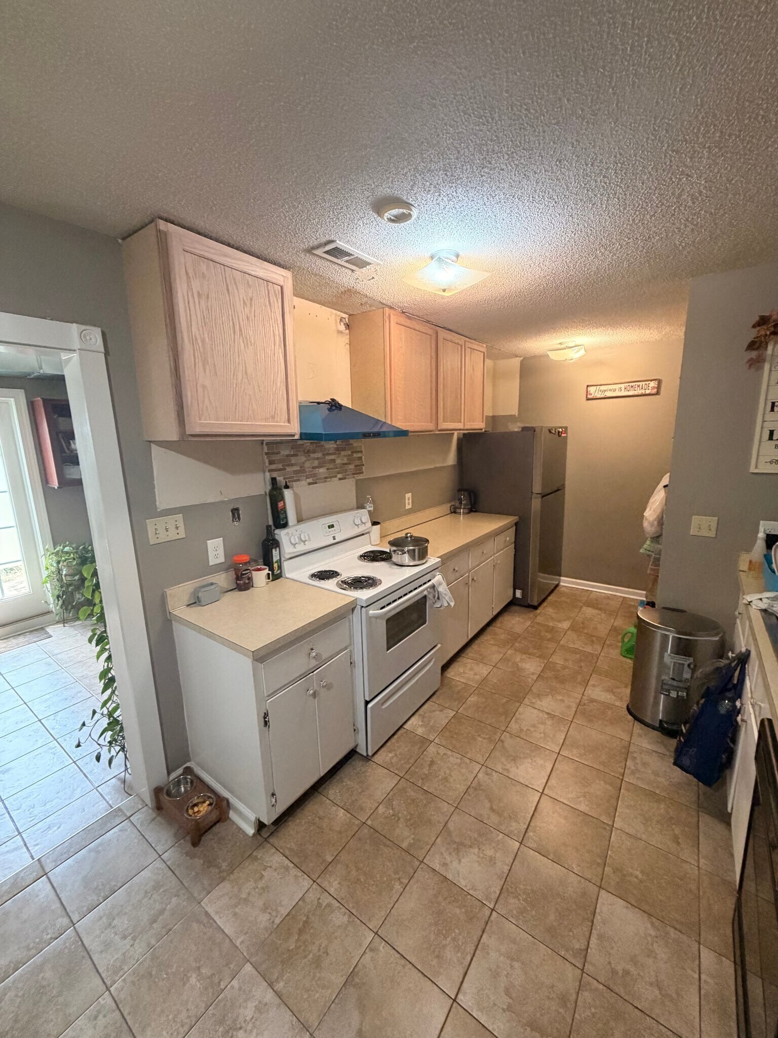 Building Photo - 3714 Pine Knoll Dr