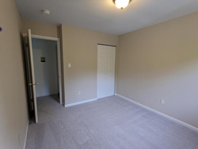 Building Photo - 7479 Zanuck Ct