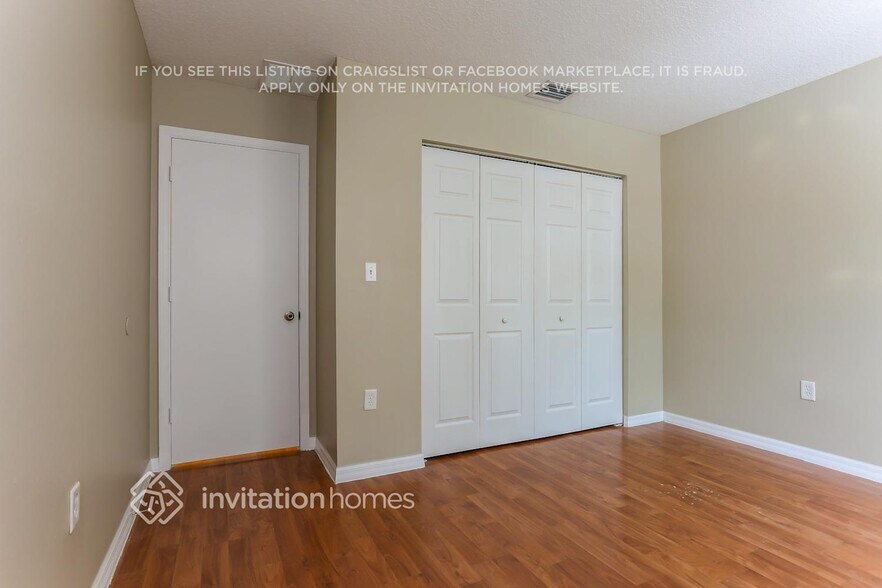 Building Photo - 5927 SW 163rd Ave