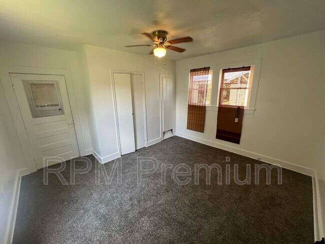 Building Photo - 13313 Sunshine Rd