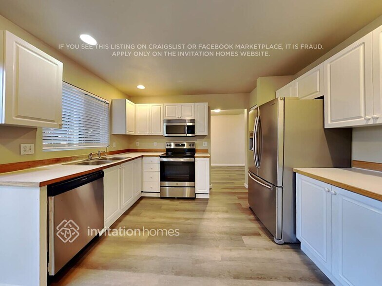 Building Photo - 6215 90th St Ct E