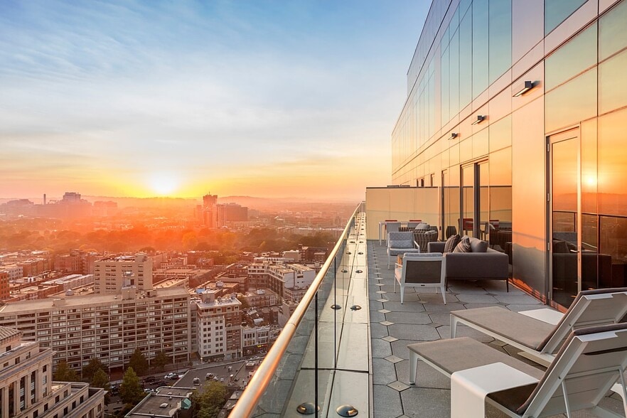 Building Photo - 30 Dalton St