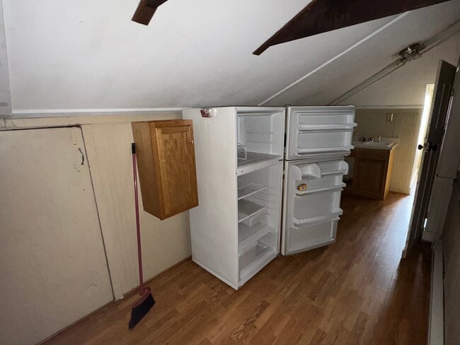 Building Photo - 309