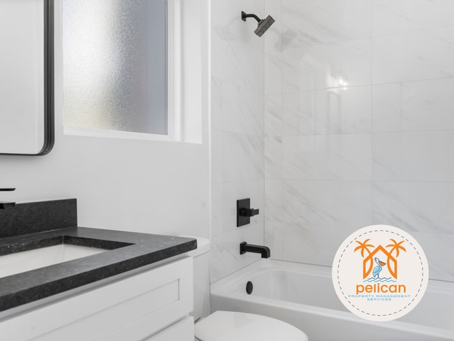 Building Photo - Striking 2BR / 2BA Home with Soaring Vaulted Ceilings