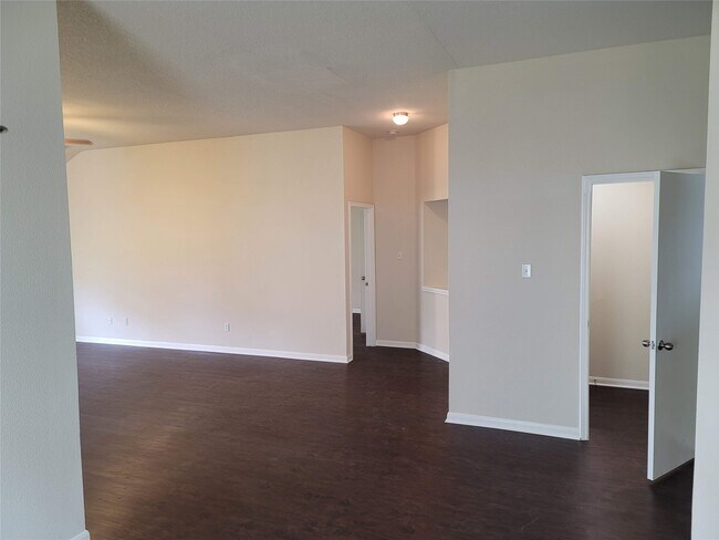 Building Photo - 3906 Teal Run Meadows Dr