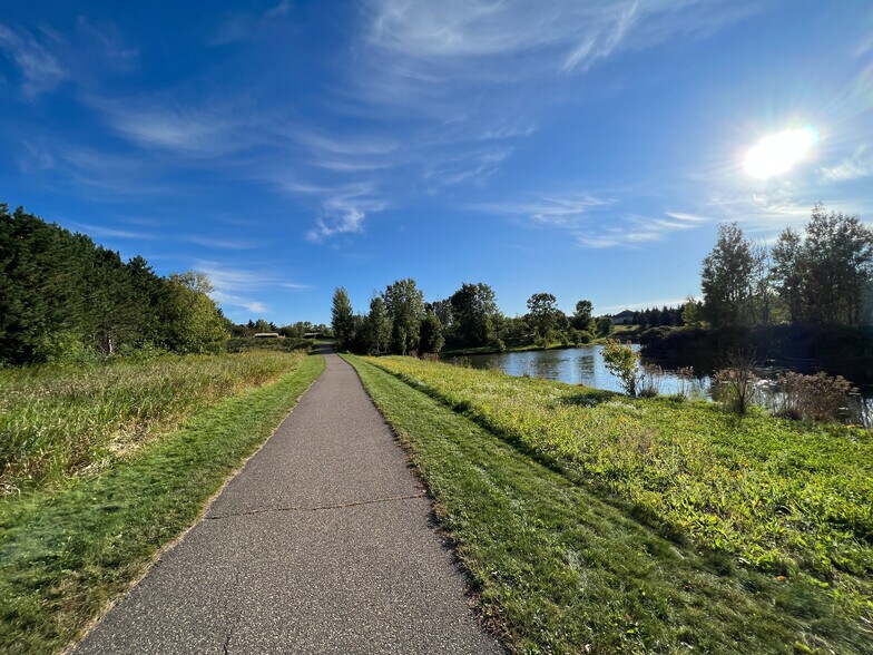 Walking path - 3443 Cherry Ln