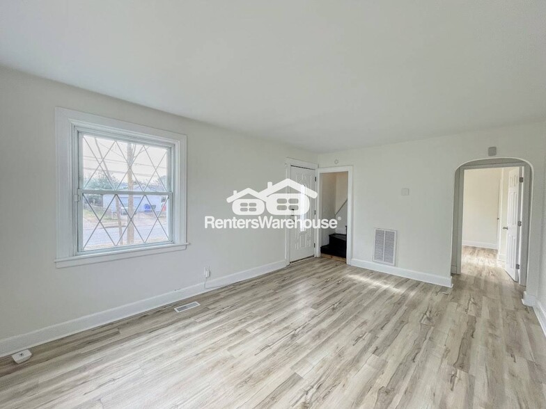 Building Photo - 4862 Norvella Ave