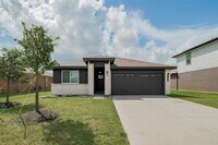 Building Photo - 14519 Sweetwater Dr