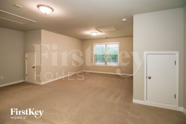 Building Photo - 3108 Baylor Cir