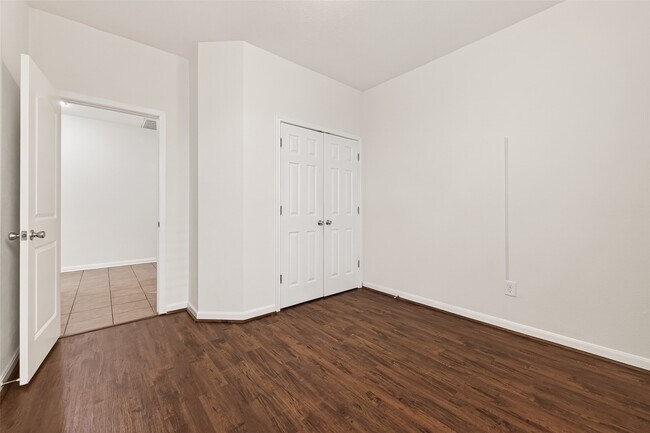 Building Photo - 21015 Blackstone Villa Ln