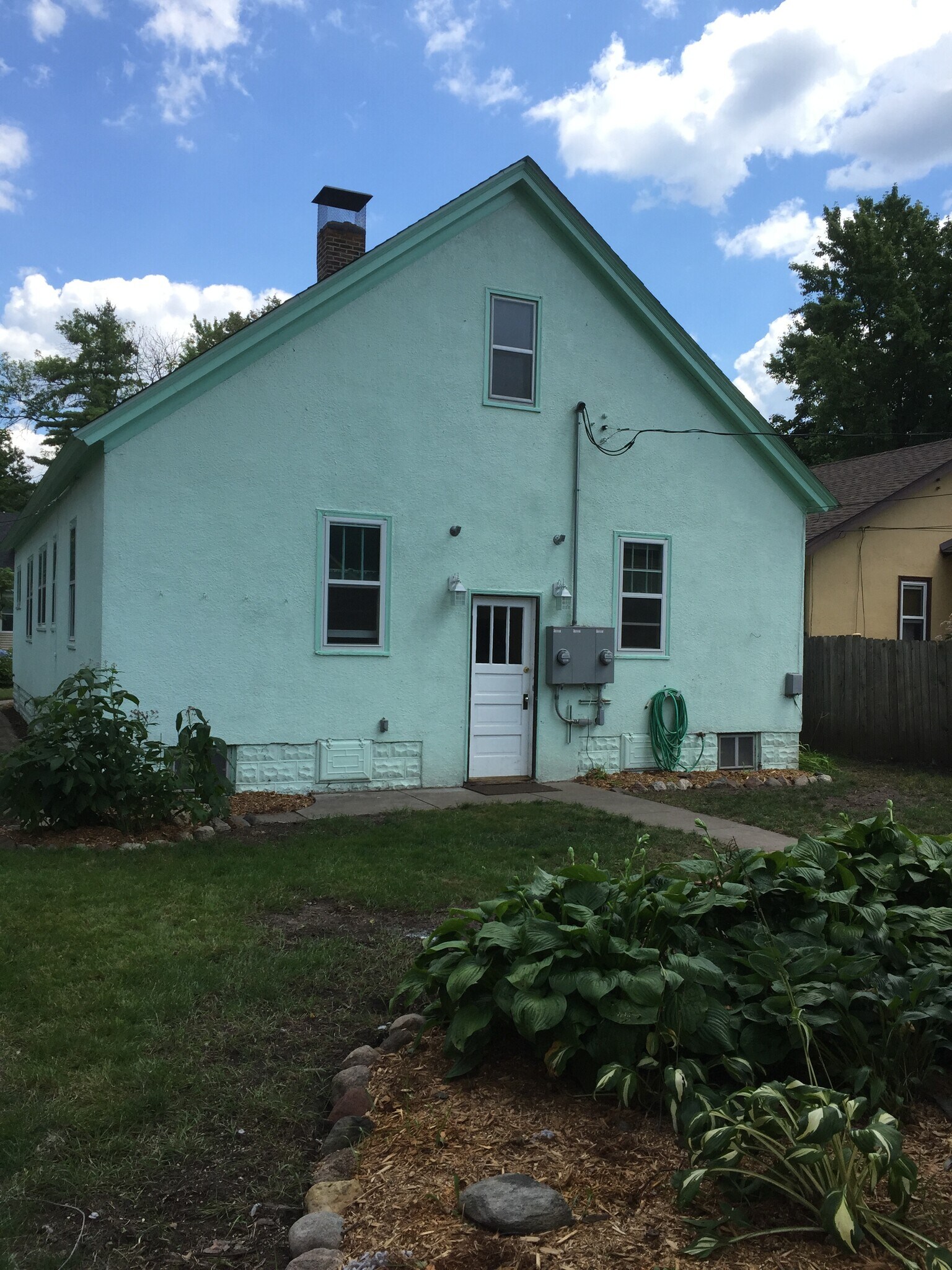 Building Photo - 3036 37th Ave S