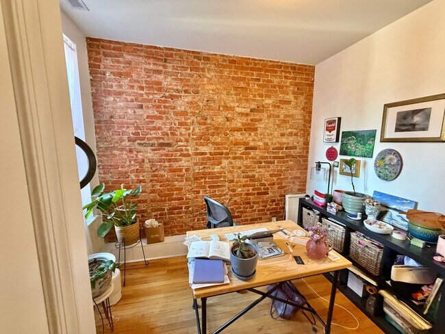 Building Photo - 0394 - Souliotis