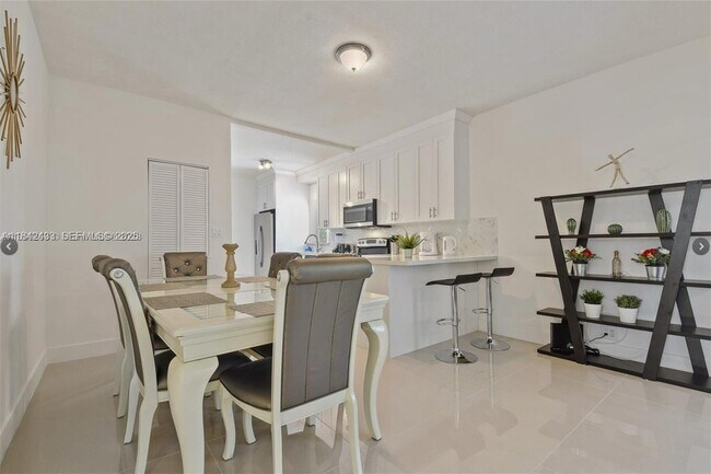 Building Photo - 4508 NW 1st Ave