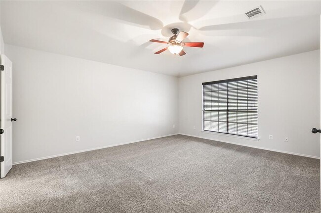 Building Photo - 2604 Stenson Dr