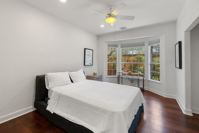 Building Photo - 2106 Rue De St Germaine