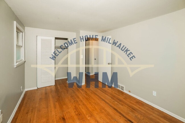 Building Photo - 1908 W Fairmount Ave