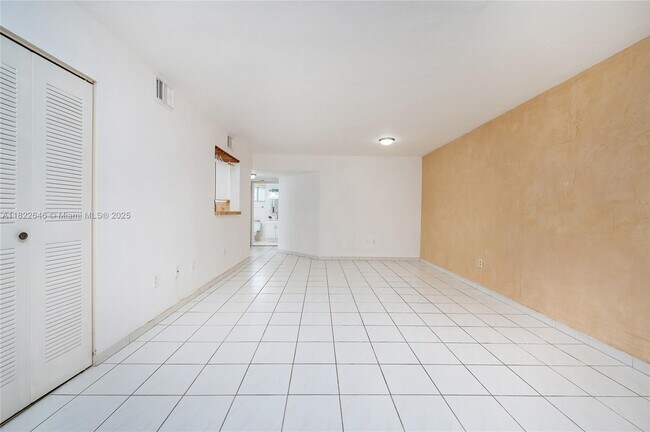 Building Photo - 12521 NW 11th Ln