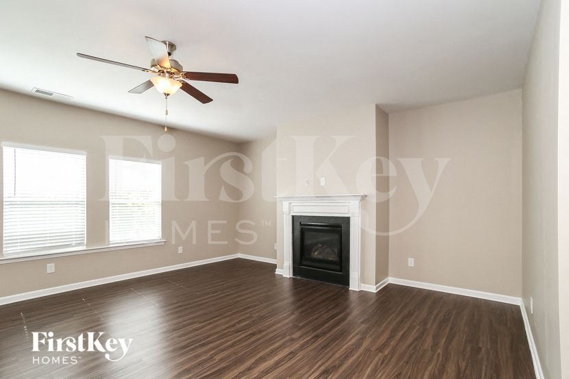 Building Photo - 153 Prominence Ct