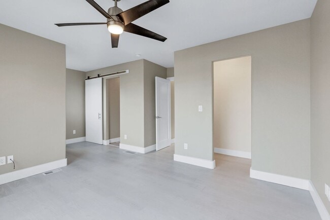 Building Photo - Modern Edgewater Condo Near Sloan’s Lake A...
