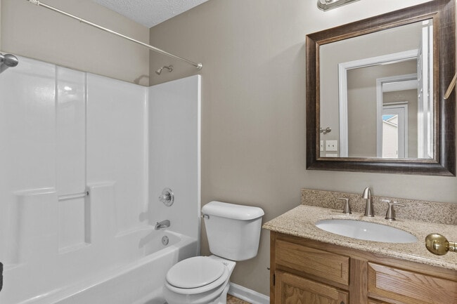 Building Photo - 889 Revere Run Dr