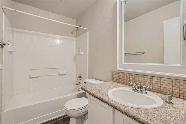 Building Photo - 612 Copper Ct