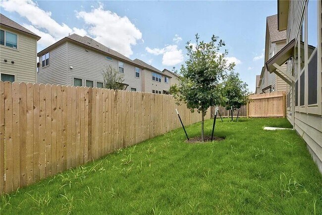 Building Photo - 13501 Metric Blvd