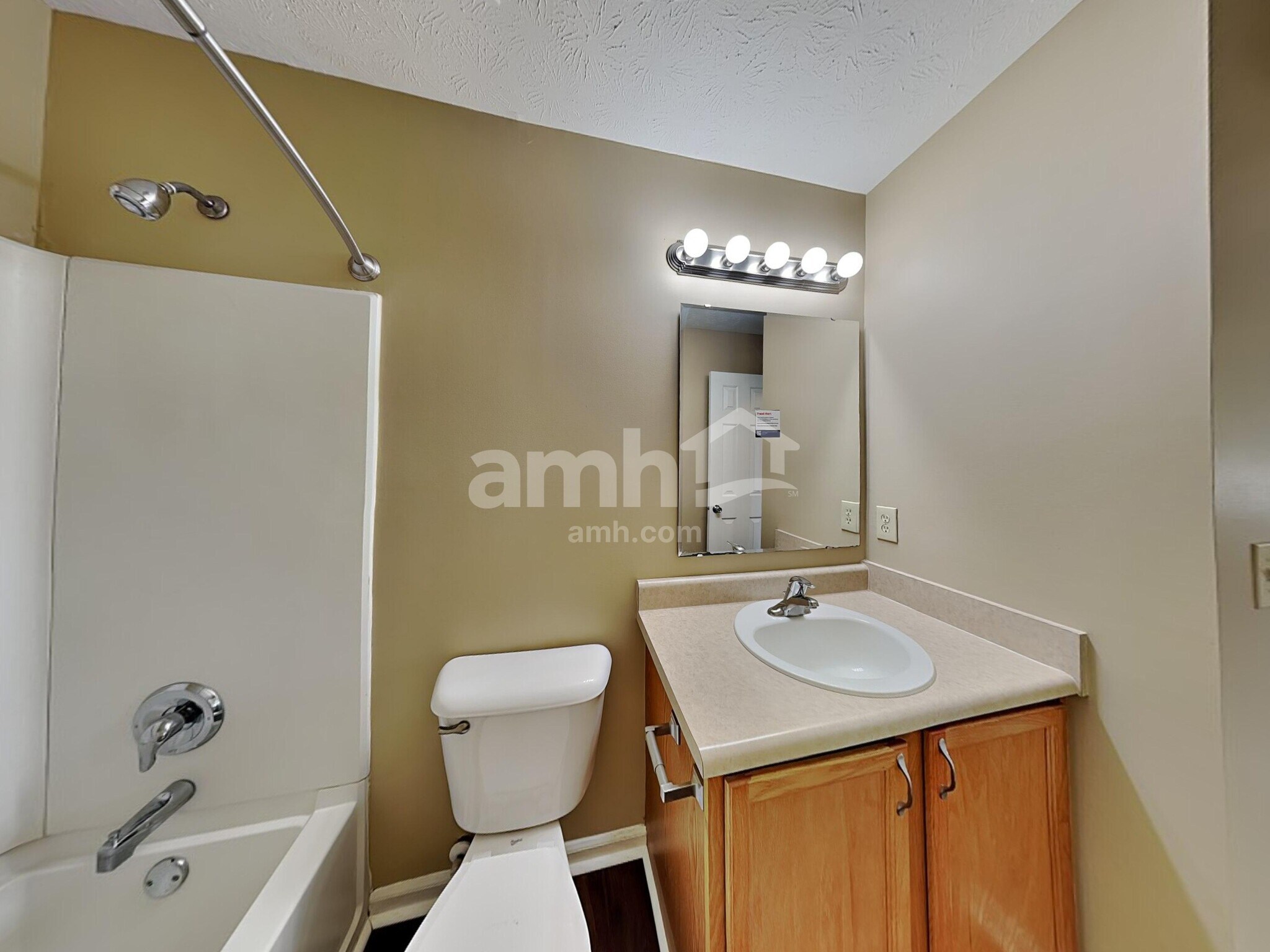 Building Photo - 5824 Twin River Ln